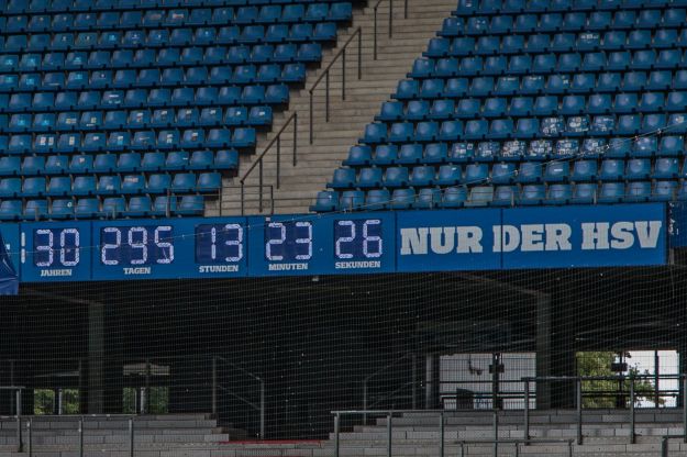 Volksparkstadion Hamburg HSV Uhr